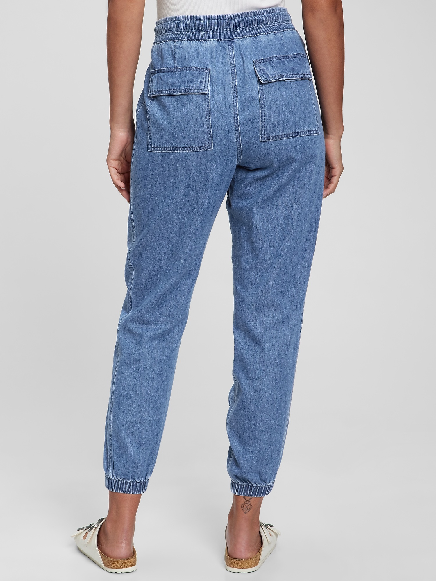 Женские джинсы Gap Mid Rise Denim Joggers — фото 2