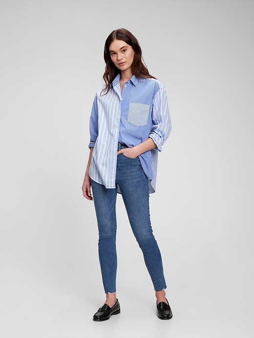 1 of 8 showing, with the color medium indigo of product Sky High Rise Universal Jegging with Washwell