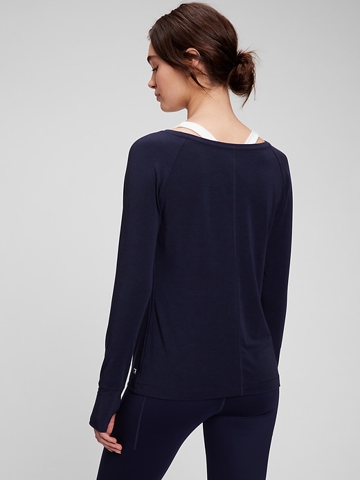 2 of 8 showing, with the color navy blue of product GapFit Breathe Boatneck T-Shirt