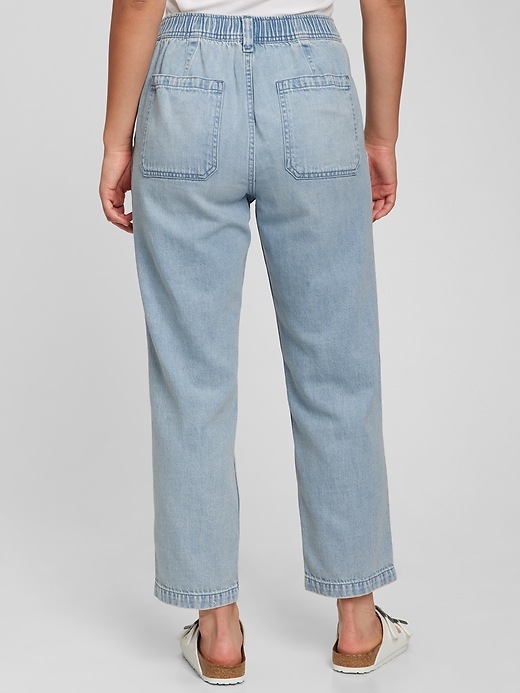 2 of 8 showing, with the color light indigo destructed of product Easy Jeans with Washwell