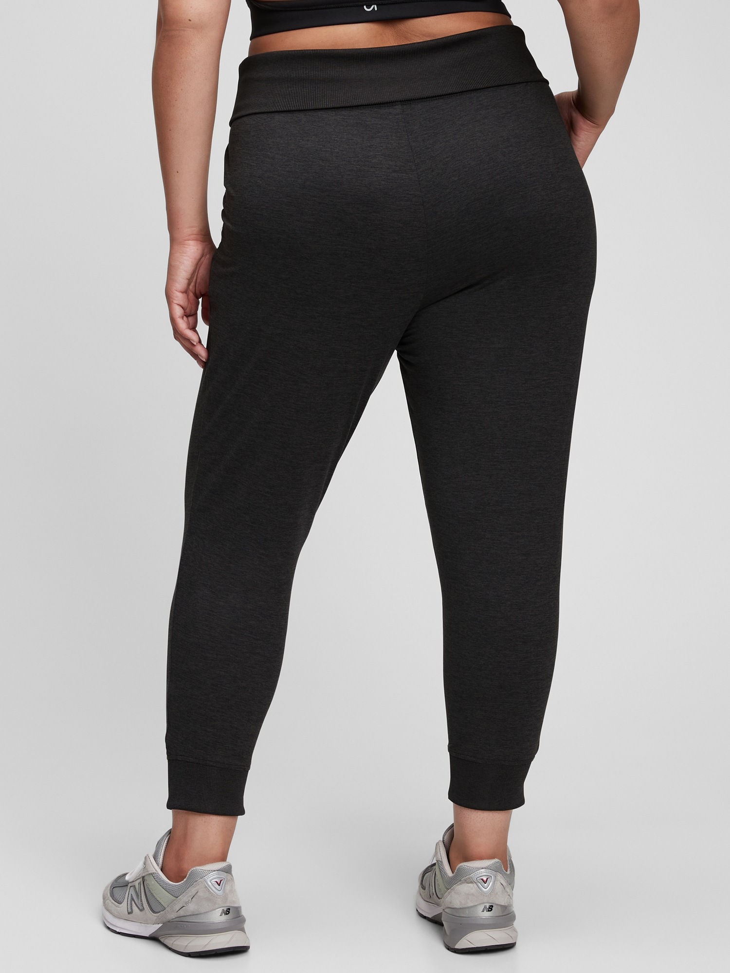 GapFit Brushed Tech Jersey Joggers Gap