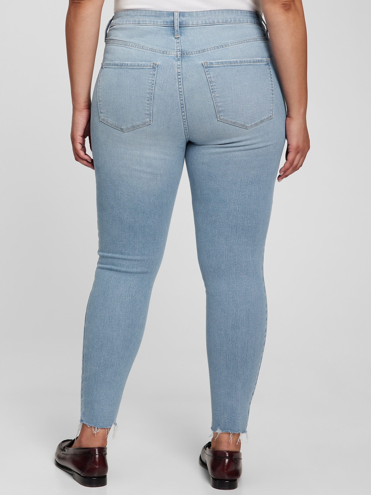 Buy Gap High Waisted Washwell Jeggings from the Gap online shop