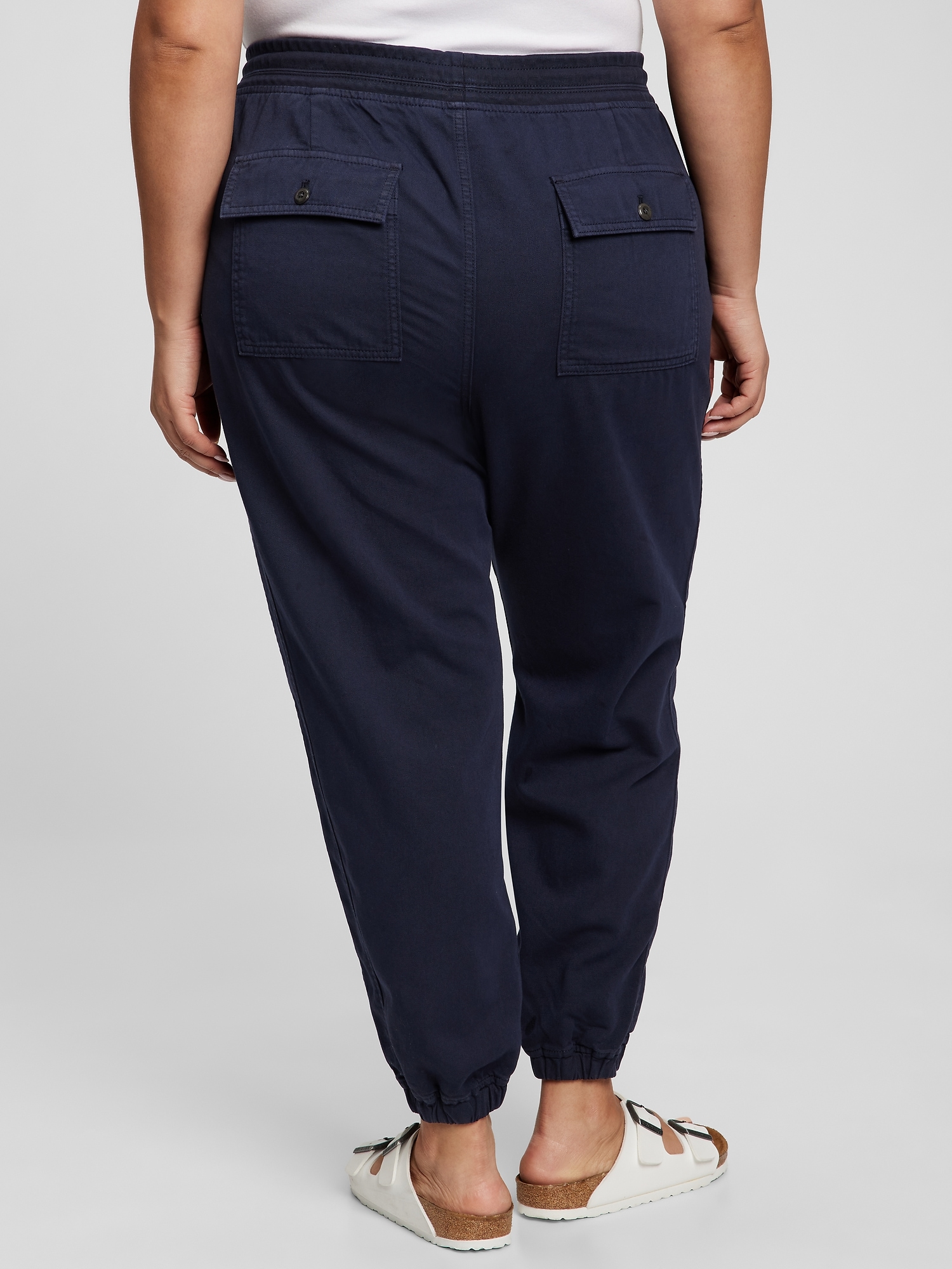 gap joggers womens