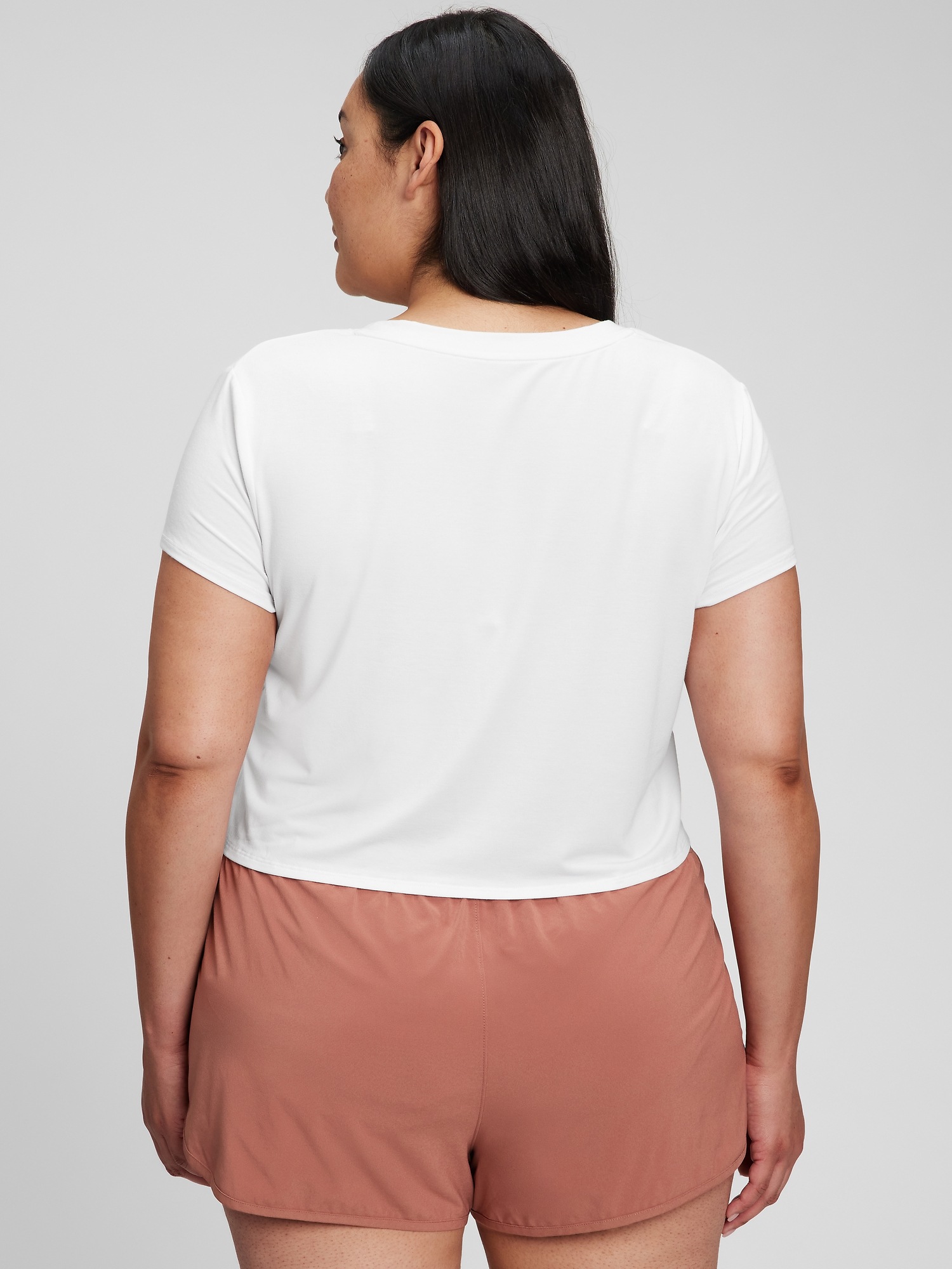 GapFit Breathe V-Neck T-Shirt | Gap