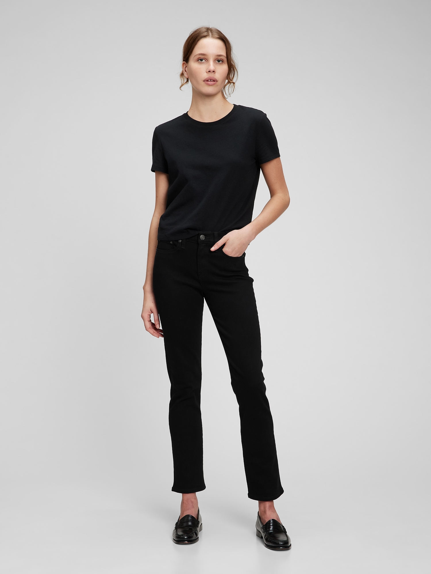 Gap Mid Rise Classic Straight Jeans With Washwell In Everdark Black
