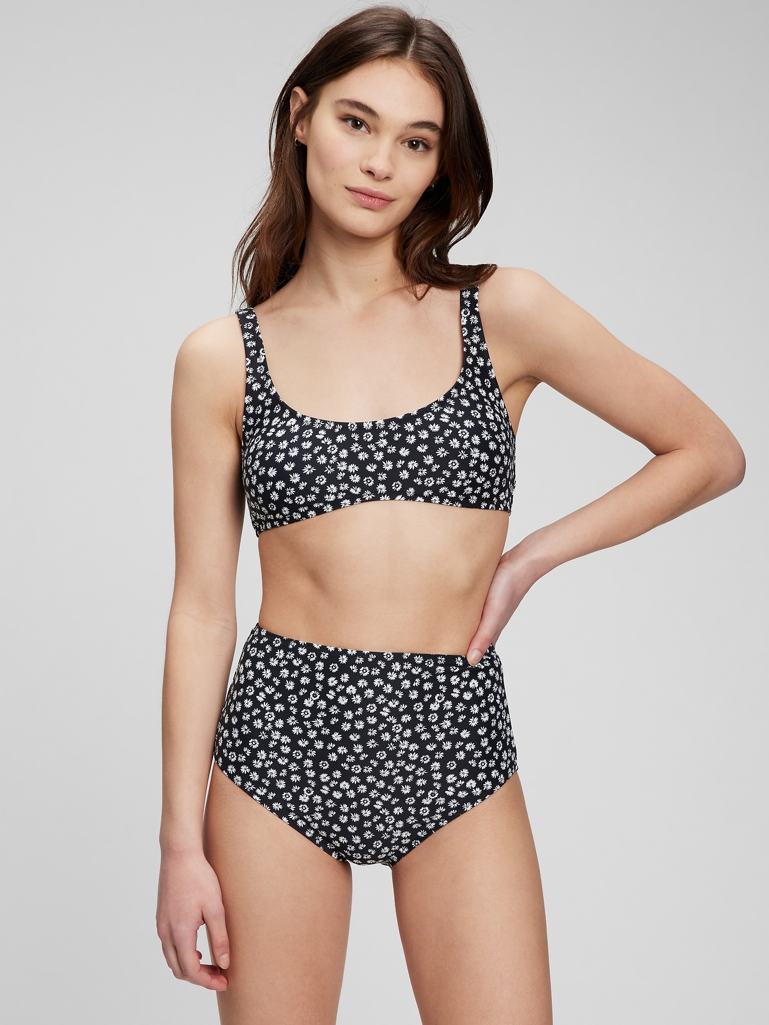 Scoopneck Bikini Top