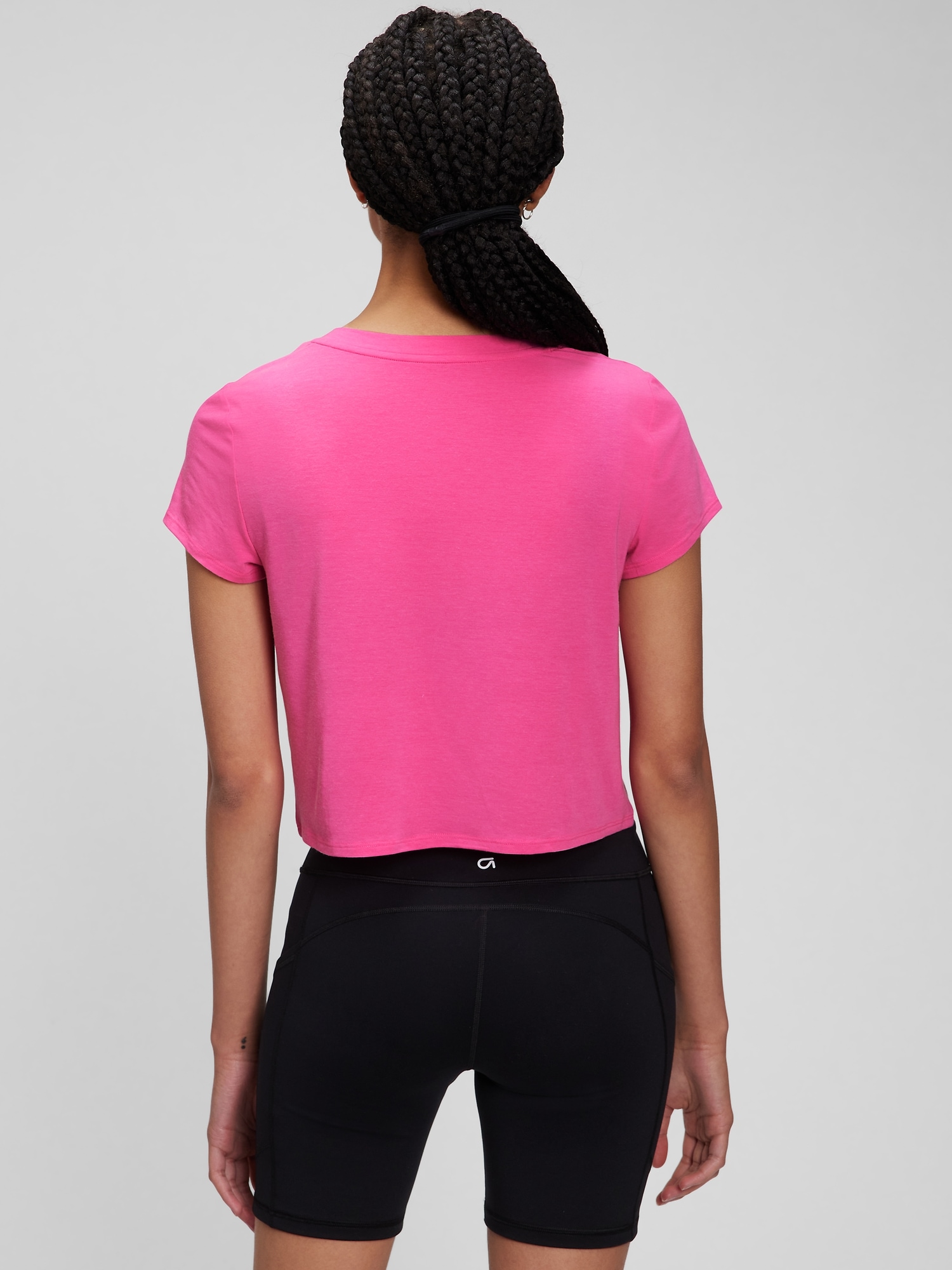 GapFit Breathe V-Neck T-Shirt | Gap