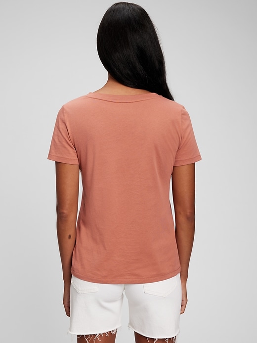 Image number 7 showing, 100% Organic Cotton Vintage V-Neck T-Shirt
