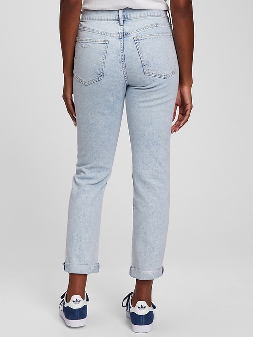 Image number 2 showing, Mid Rise Girlfriend Jeans with Washwell