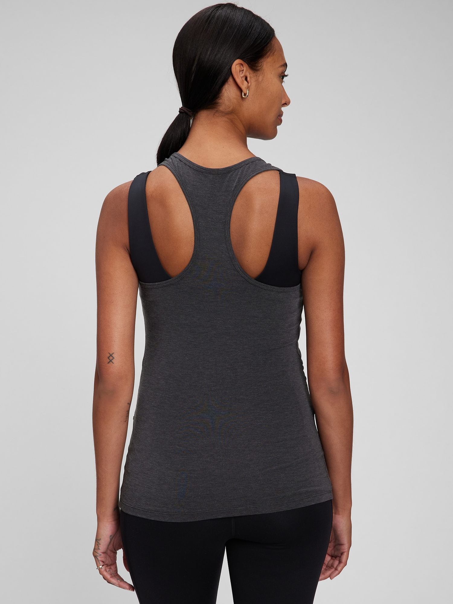 Women's Relaxed-Fit TriBlend Moisture-Wicking Yoga Tank Top, Extra-Small  Deepest Grey