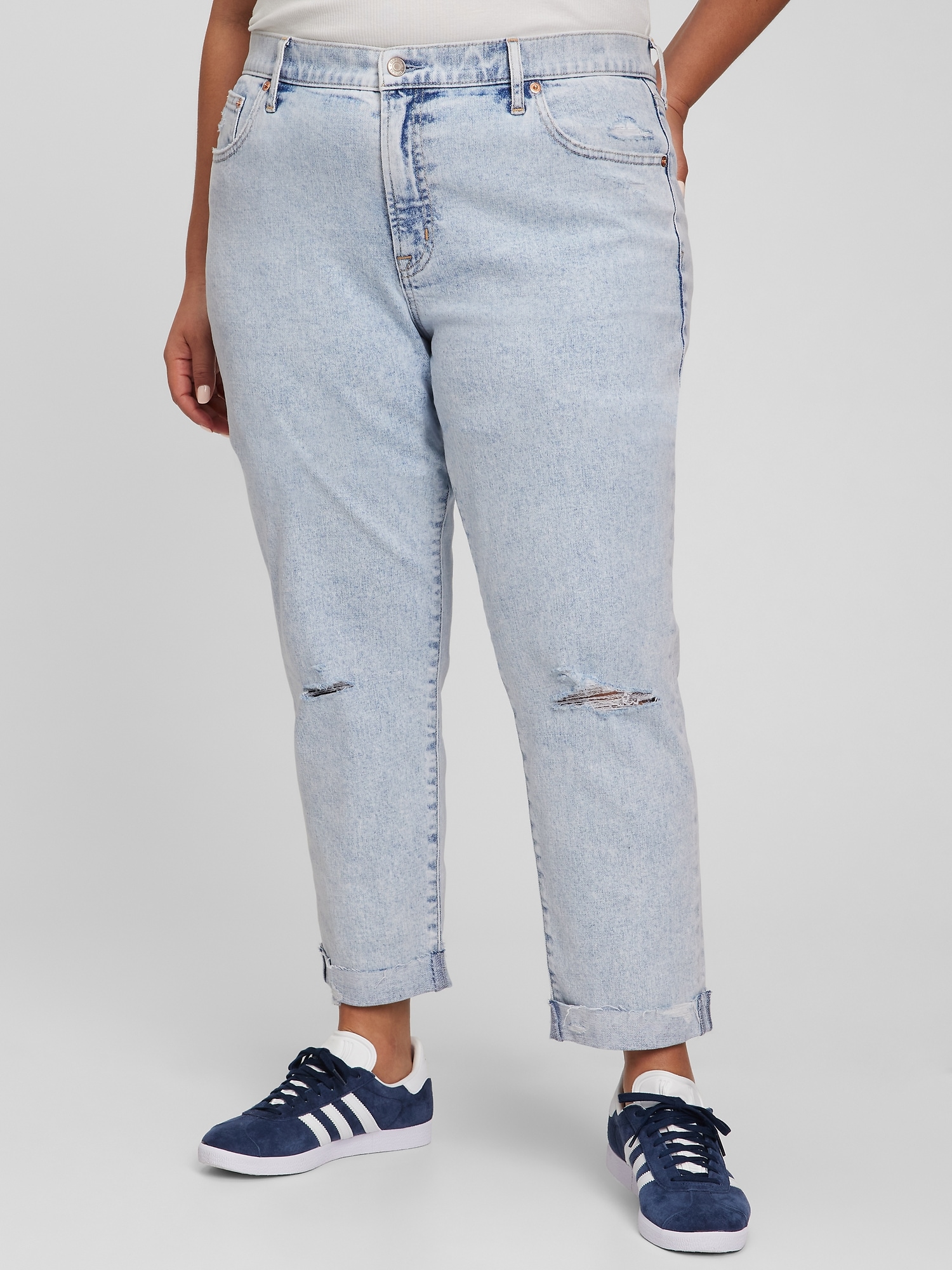 Mid Rise Girlfriend Jeans with Washwell 
