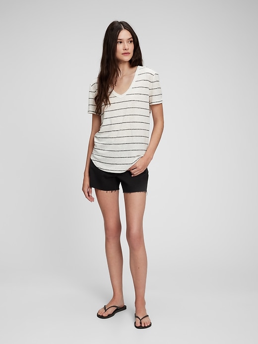 Image number 7 showing, Linen Blend V-Neck T-Shirt