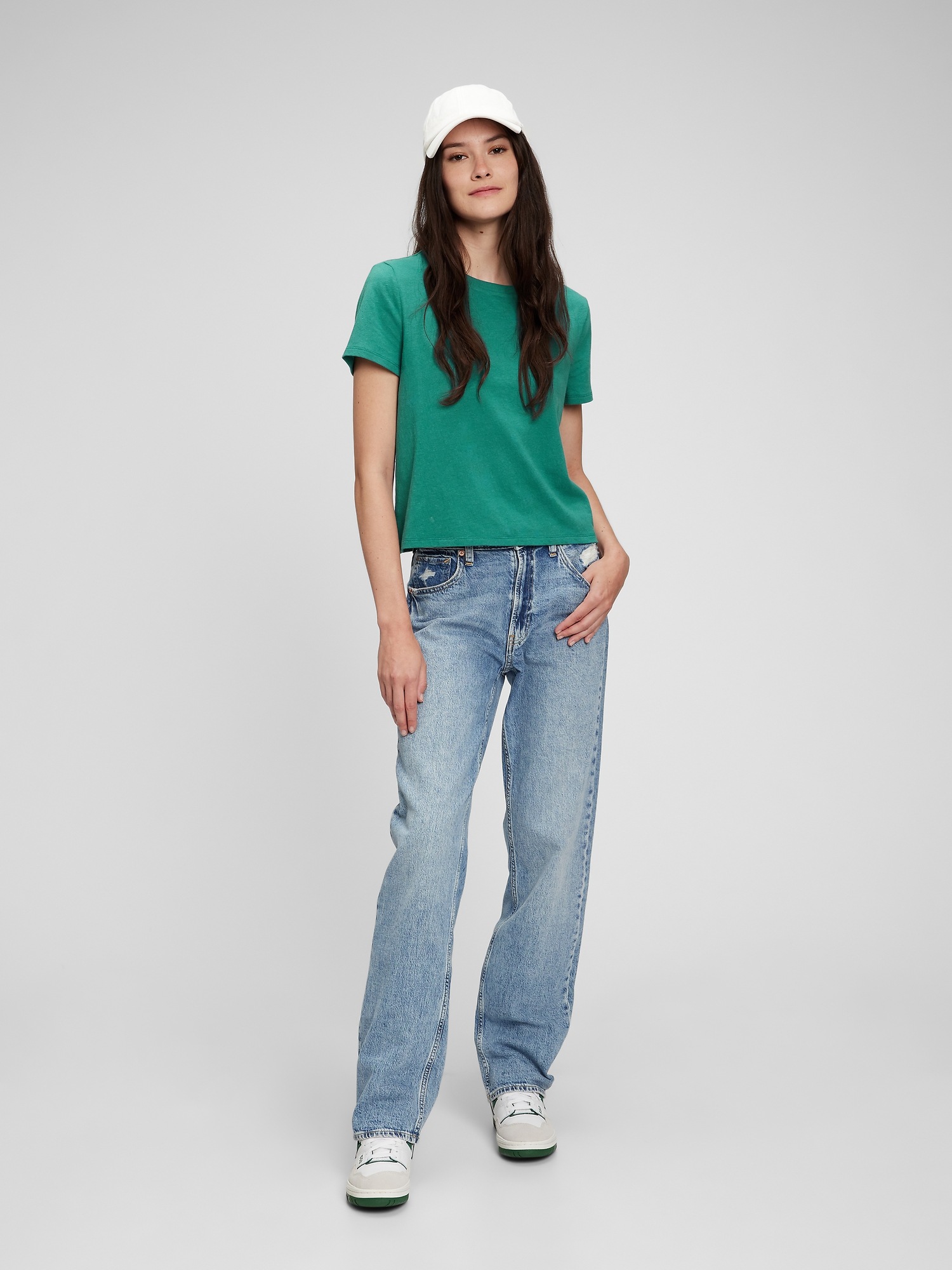 gap shrunken tee
