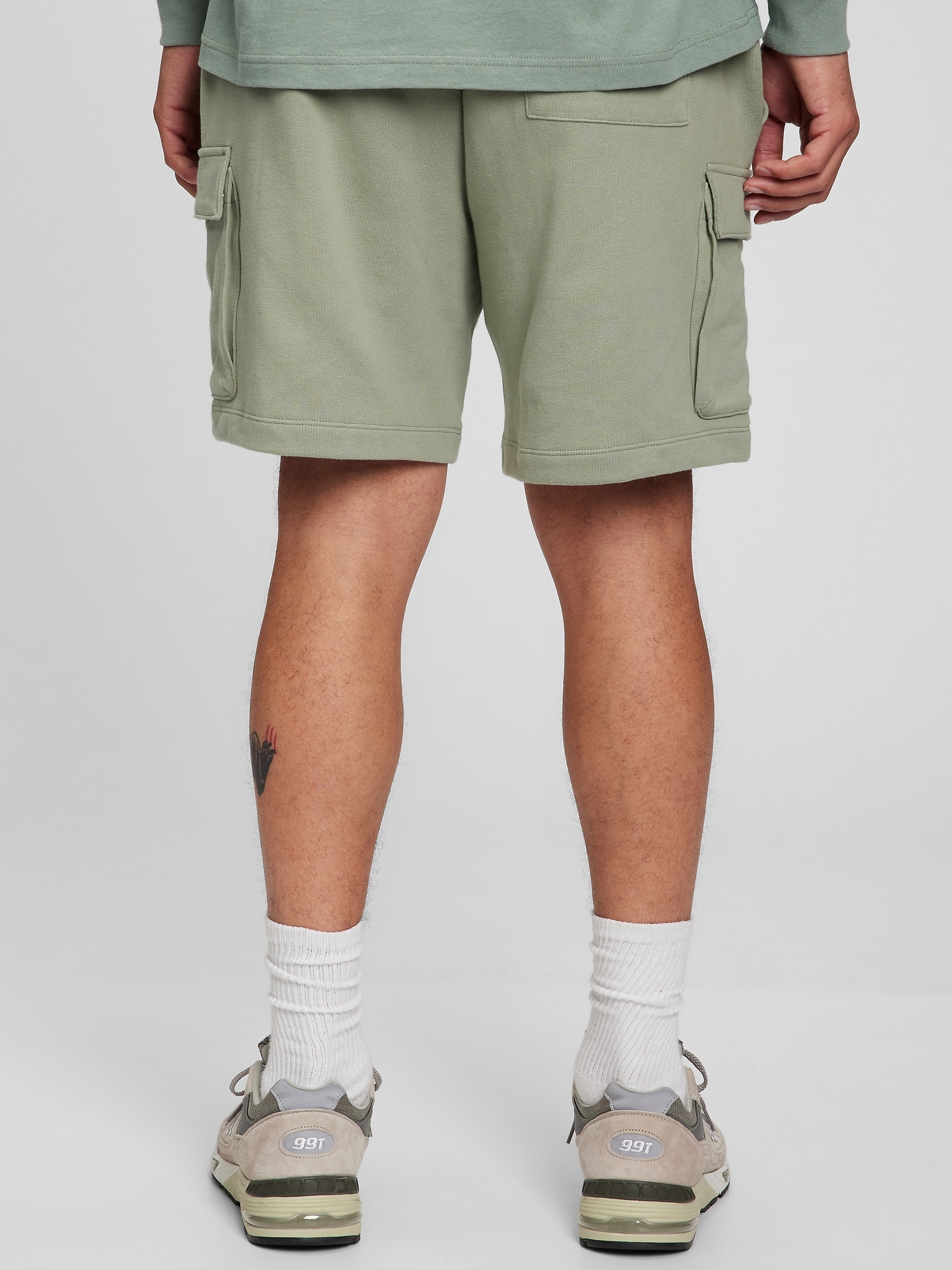 Cargo sweatshorts on sale