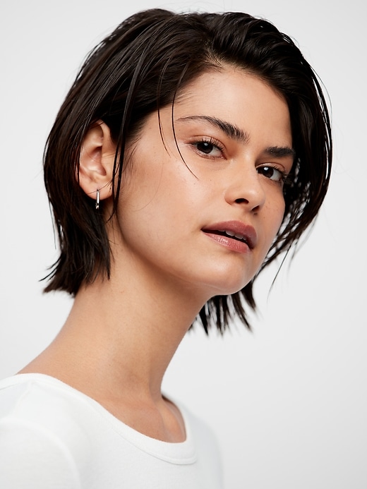 1 of 8 showing, with the color silver of product Chain Link Huggie Hoop Earrings