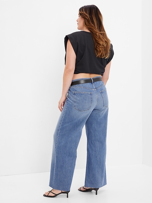 Image number 5 showing, Low Rise Super Stride Jeans with Washwell