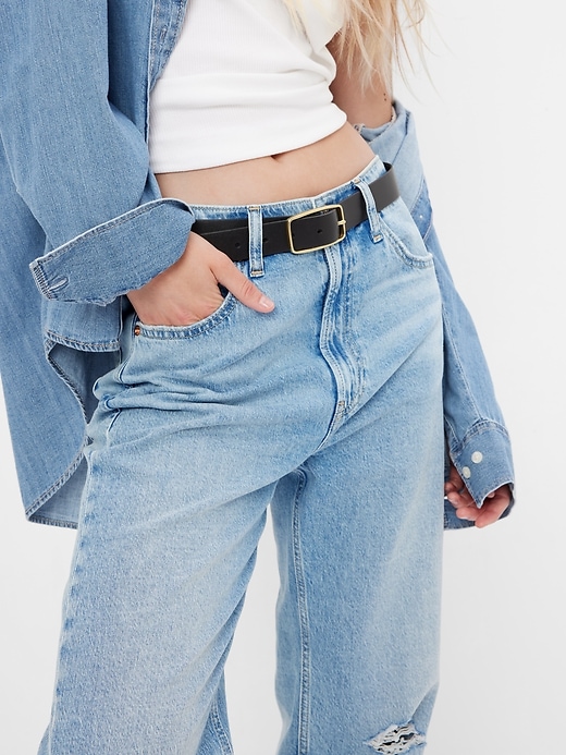 Image number 3 showing, High Rise '90s Loose Jeans in Organic Cotton with Washwell