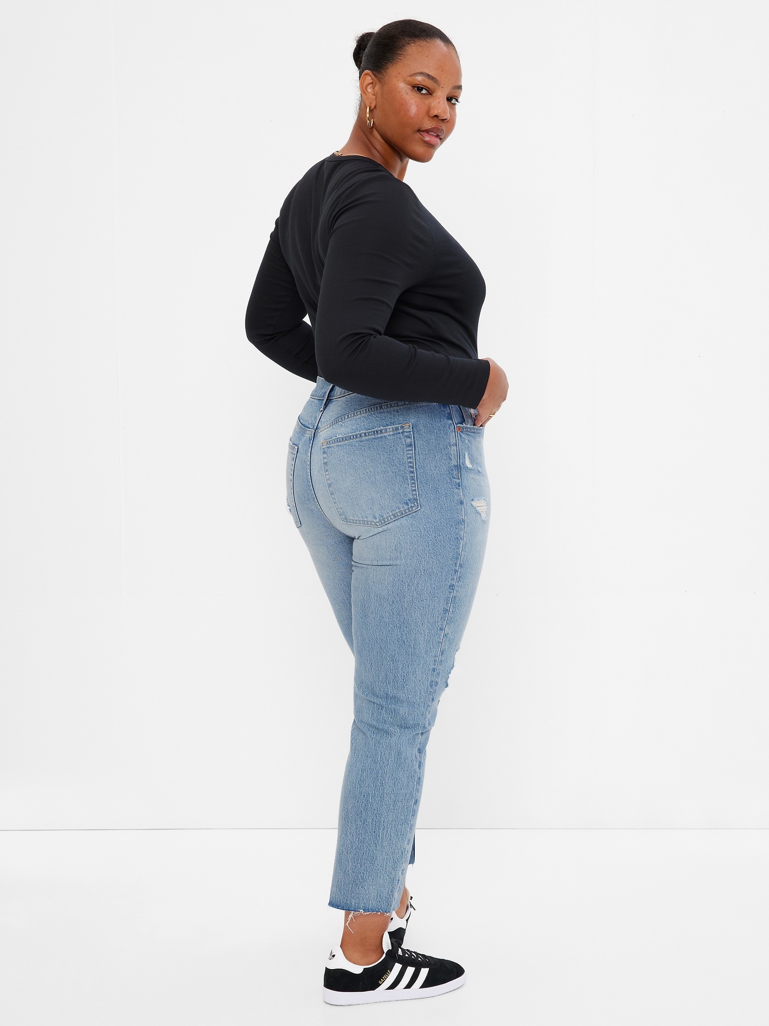 gap high rise cheeky straight