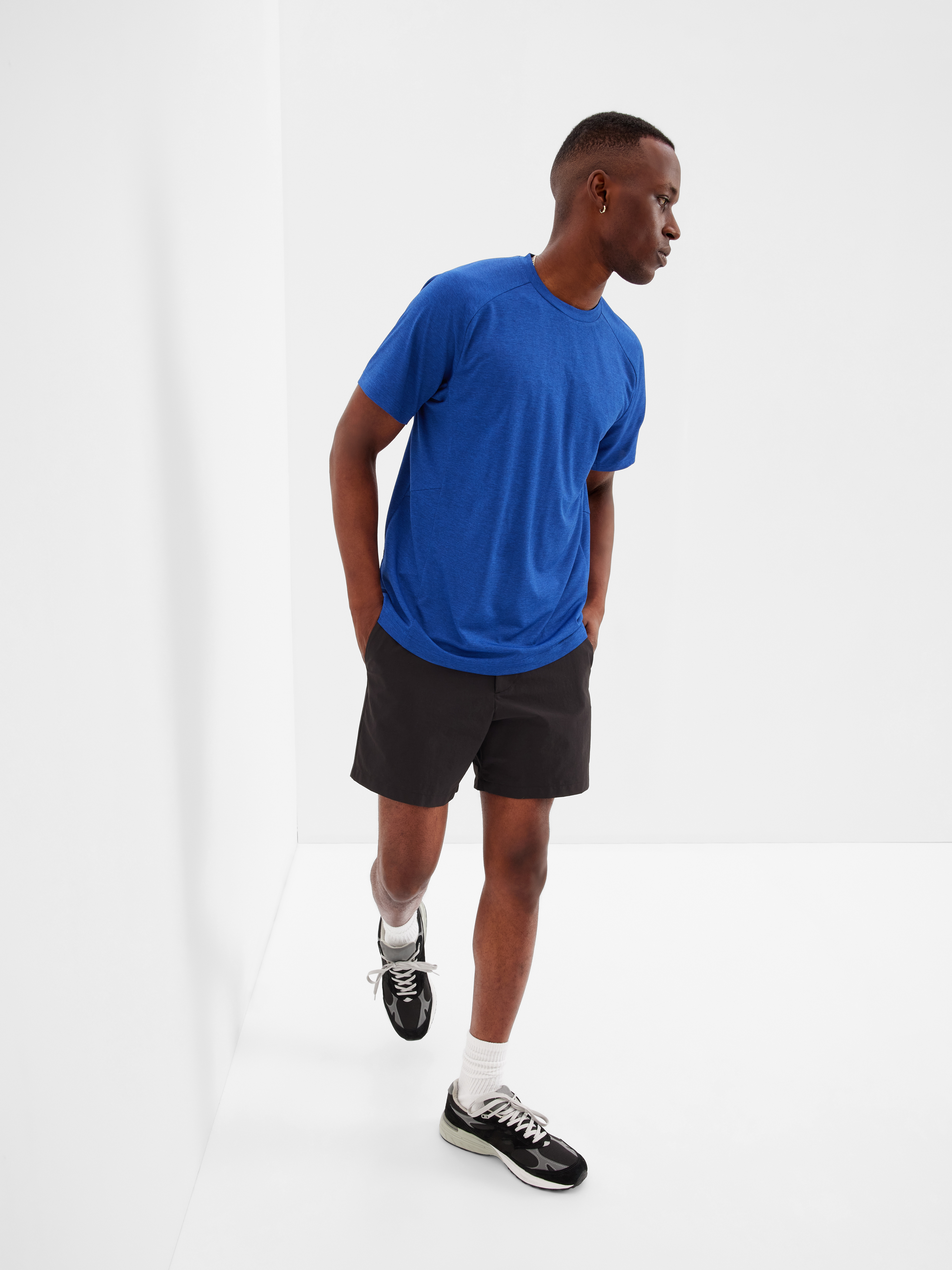 gap fit tshirt