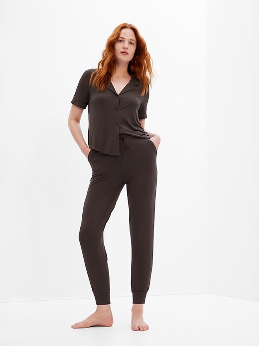 1 of 8 showing, with the color BROWN NOIR of product LENZING™ TENCEL™ Modal Pajama Joggers