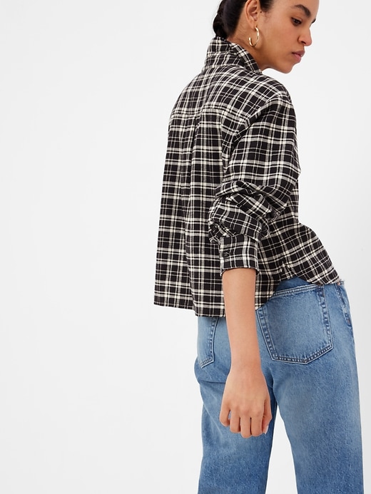 2 of 8 showing, with the color black plaid of product Cropped Flannel Shirt