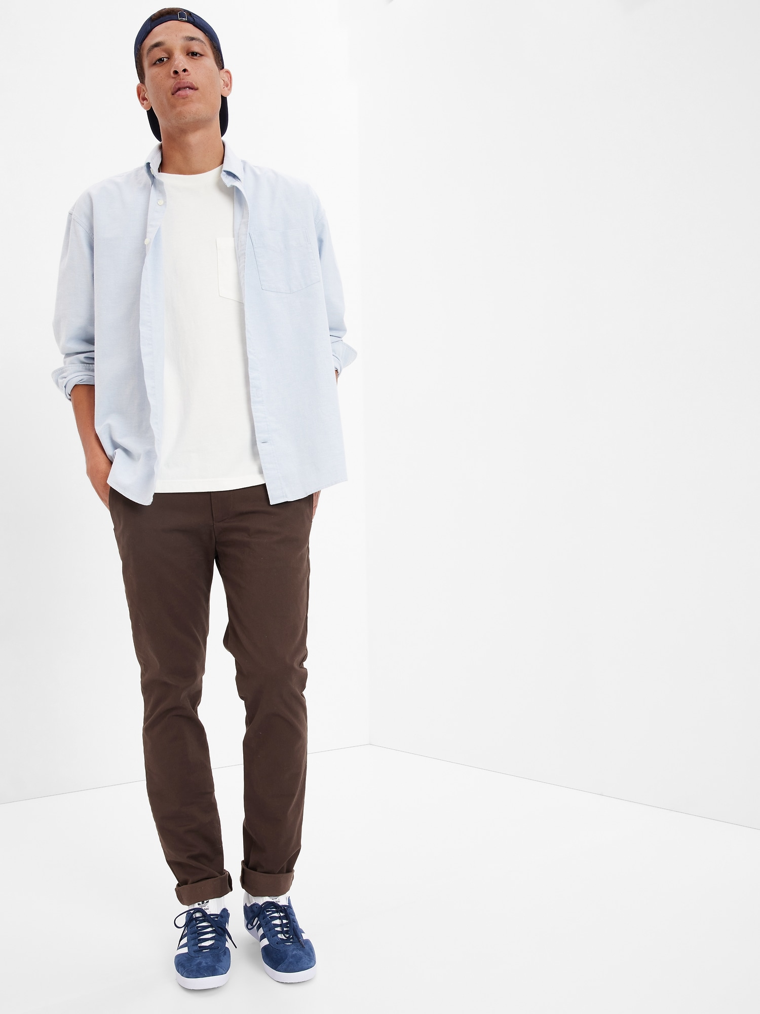 Gap Modern Khakis in Skinny Fit with GapFlex brown. 1