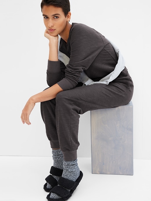 1 of 8 showing, with the color cast iron grey of product Duofold Joggers