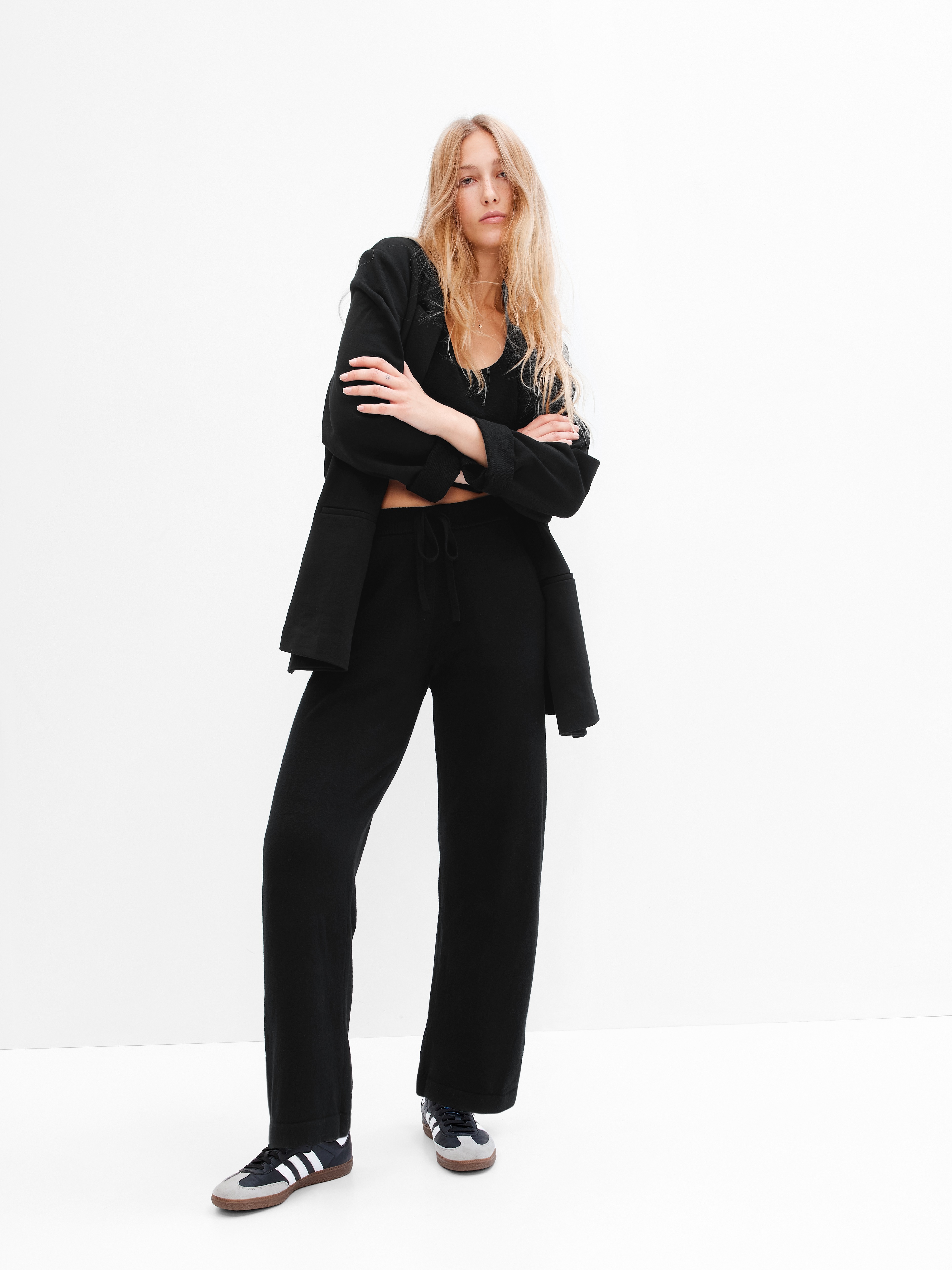 Women's Cashsoft Straight Sweater Pants by Gap True Black Tall Size M
