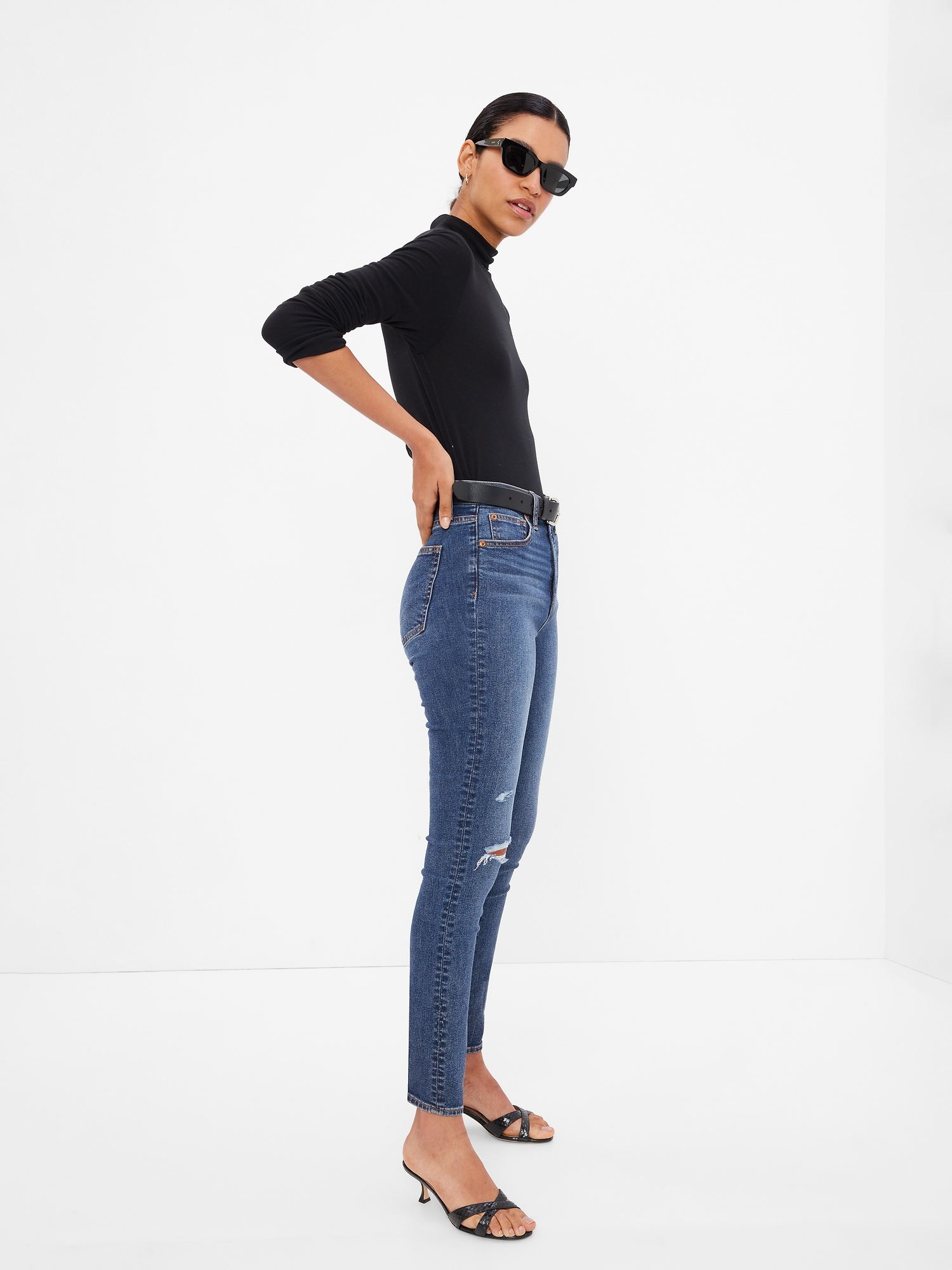 Gap High Rise True Skinny Jeans With Washwell In Indigo Destroy