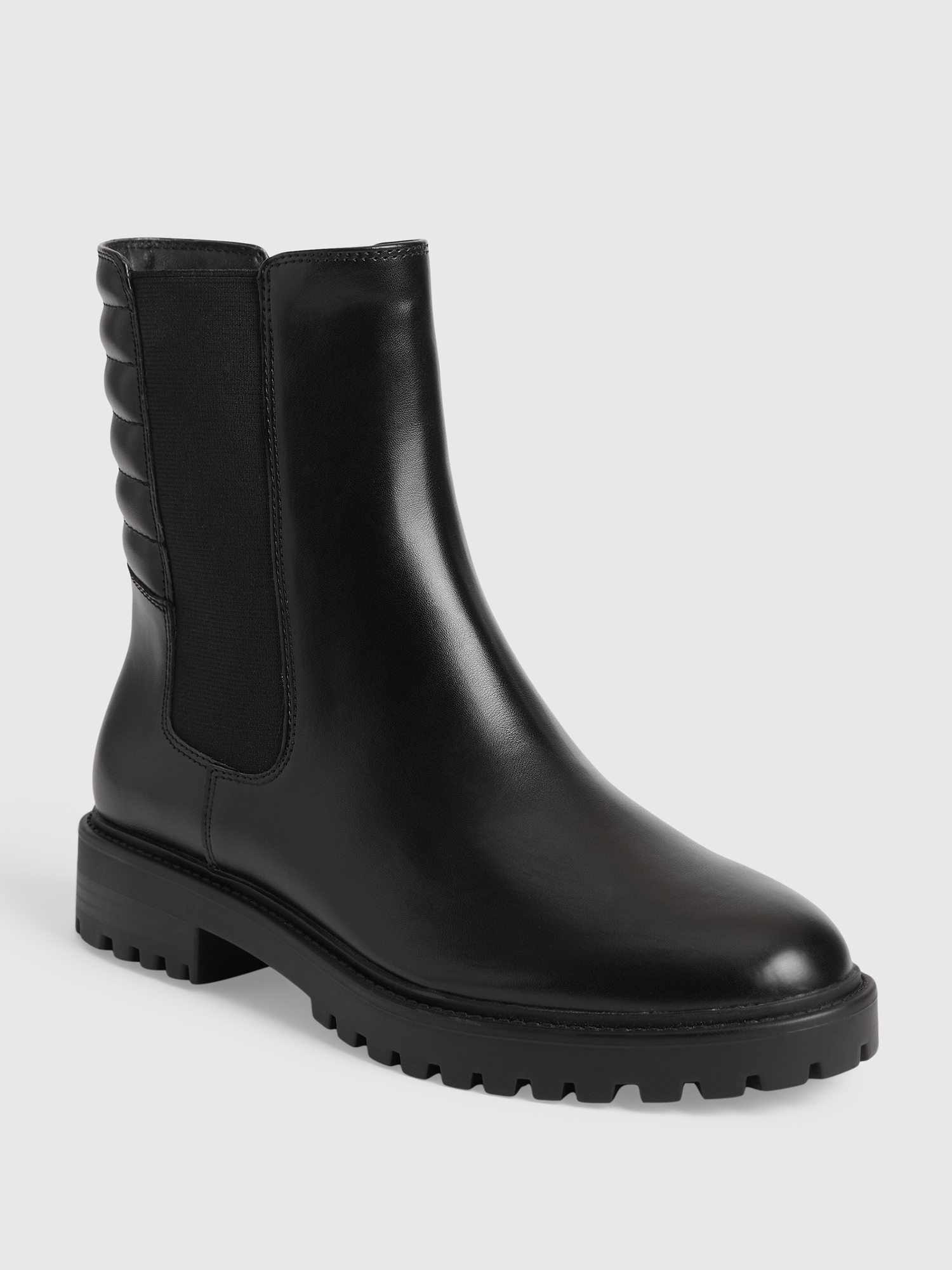 Gap Chelsea Boots black. 1