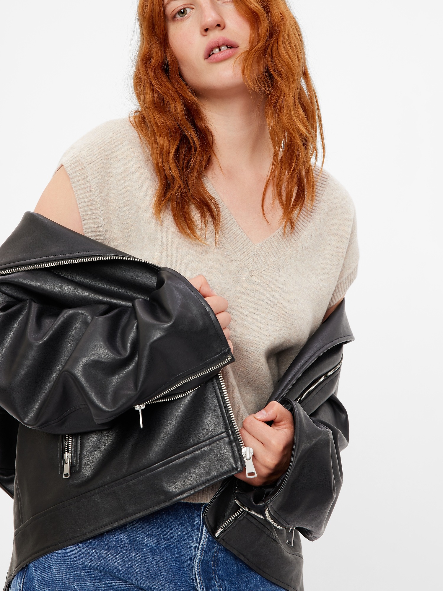 CashSoft Sweater Vest Gap