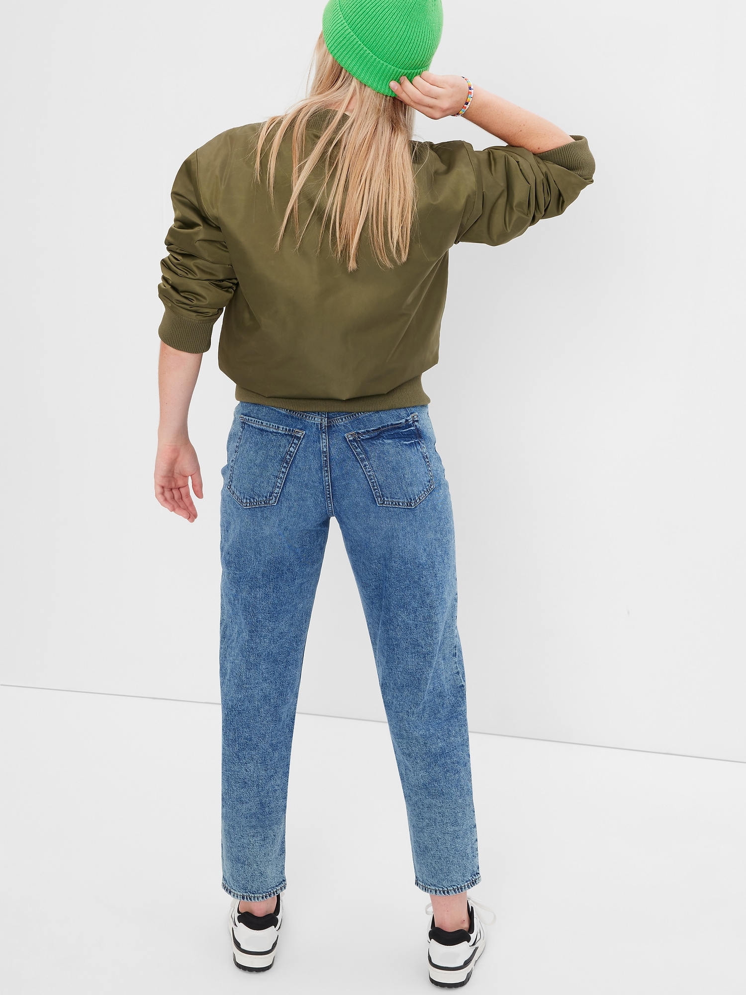 The gap cheap mom jeans