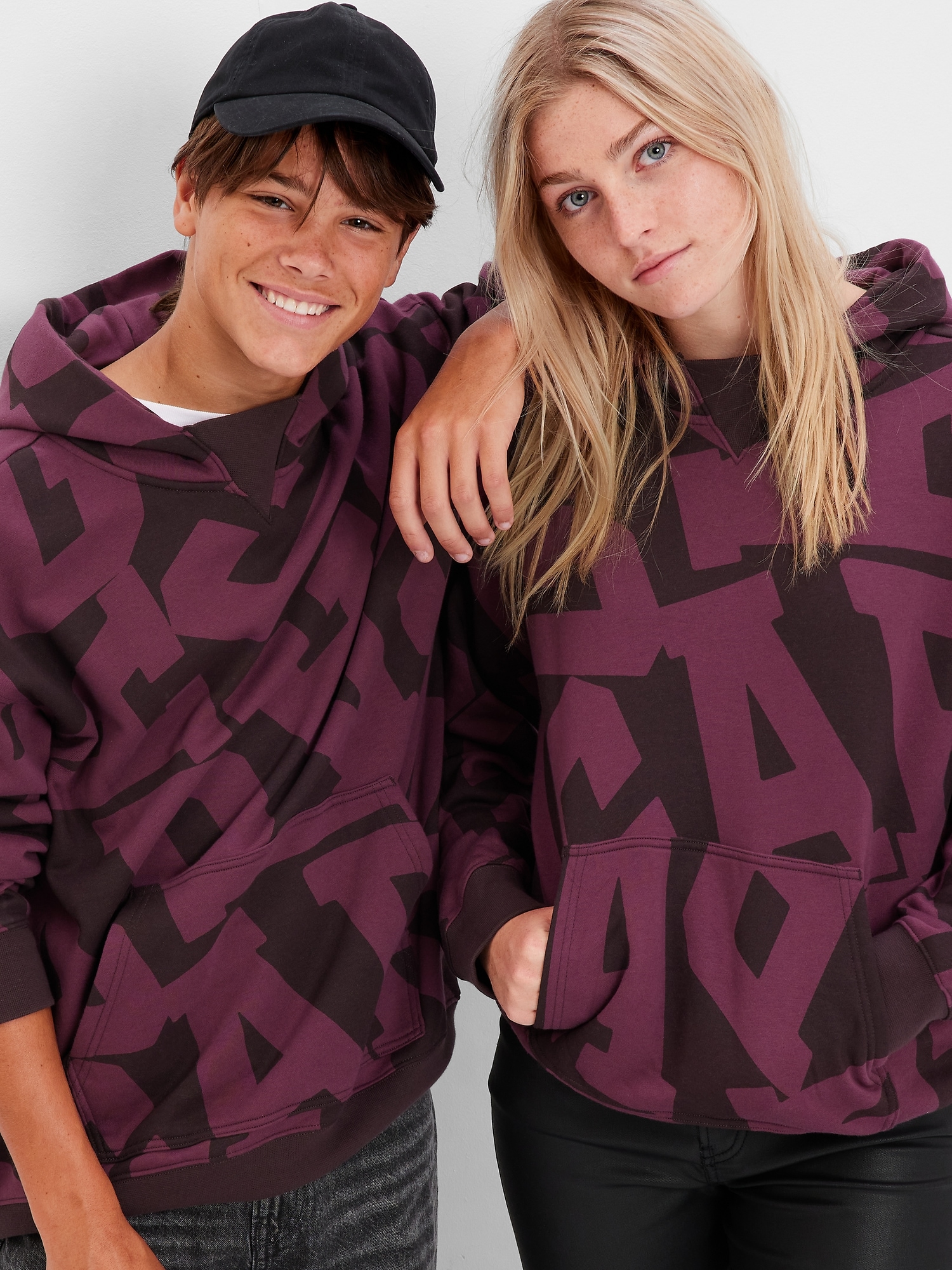 Gap Teen Gap Logo Hoodie purple. 1