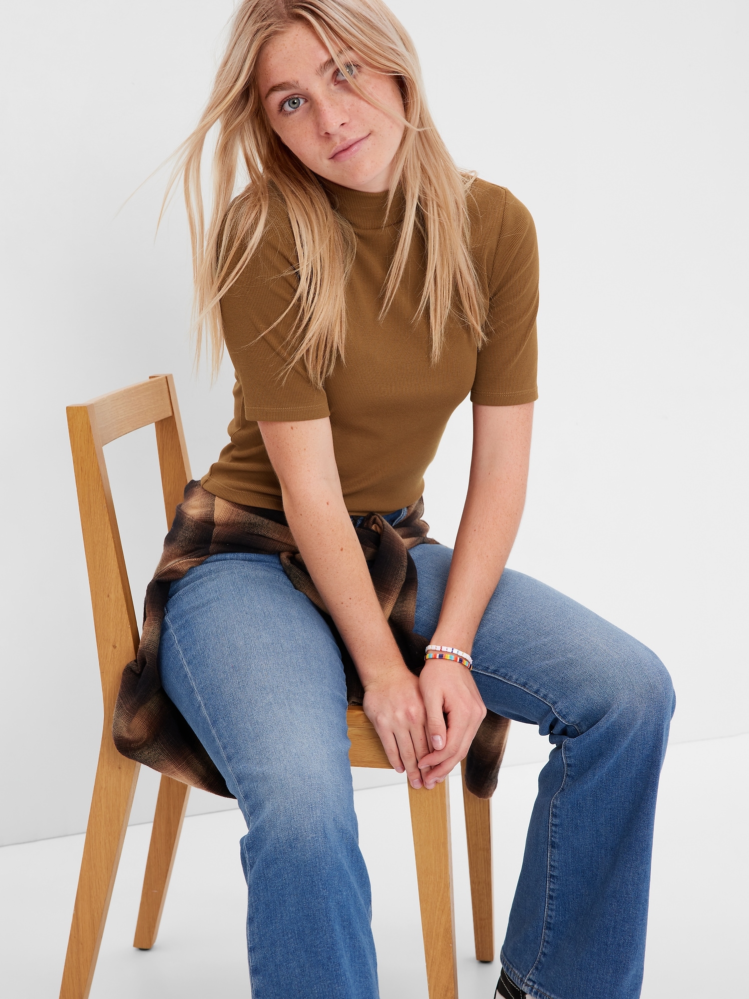 Gap Teen Rib Turtleneck brown. 1