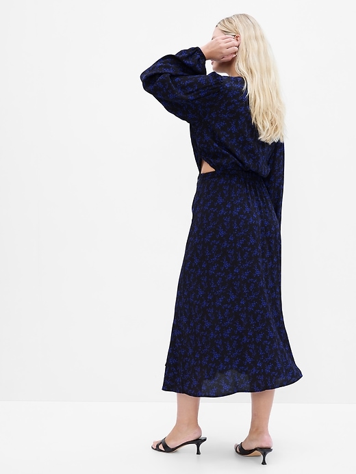 champagne sequin embroidered midi dress Sleeveless Taffeta Floral Cutwork Midi Dress In Light Navy main image 1
