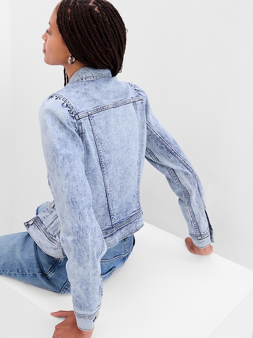 2 of 8 showing, with the color light indigo of product Puff Sleeve Denim Jacket