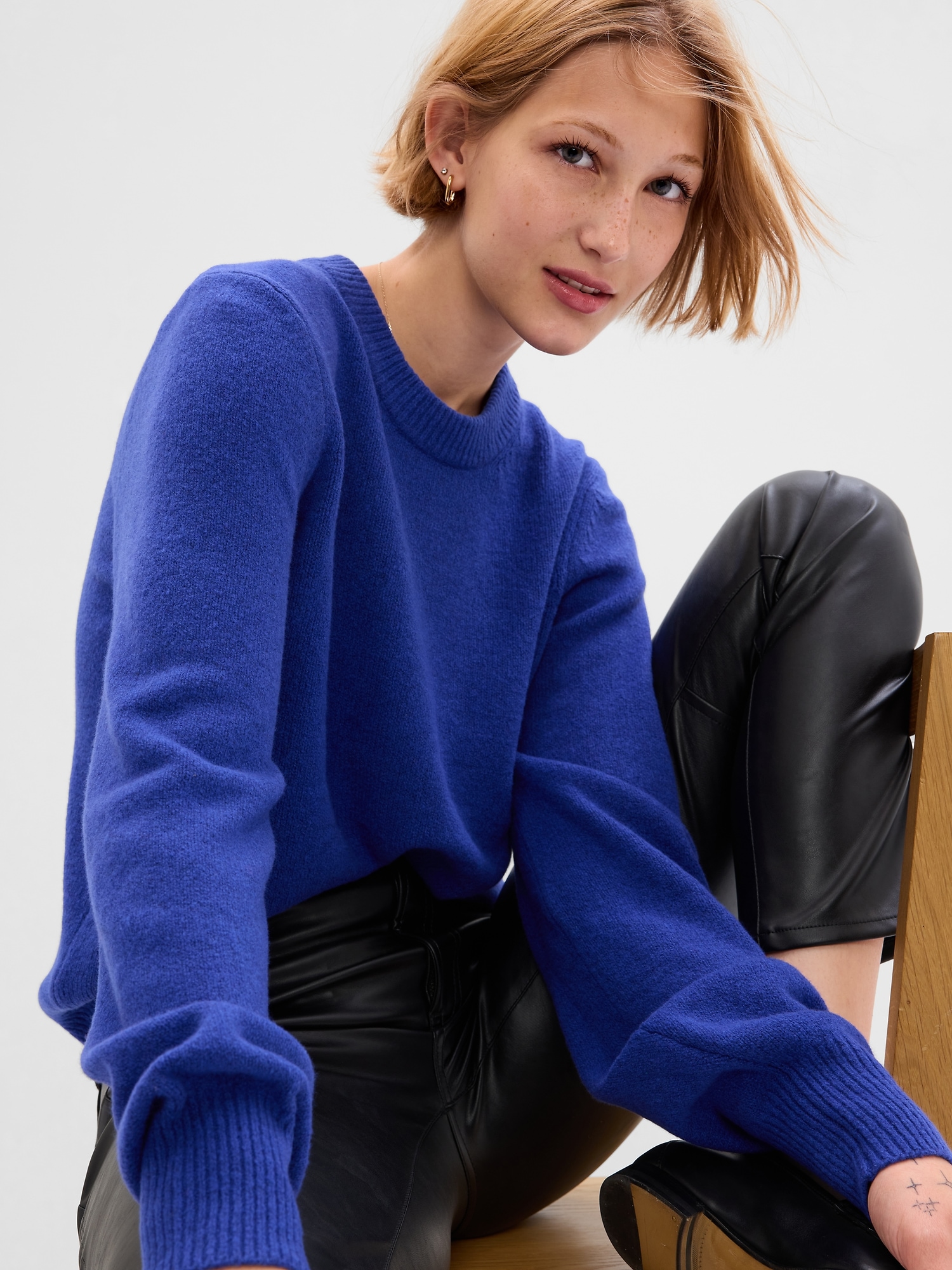 CashSoft Crewneck Sweater Gap