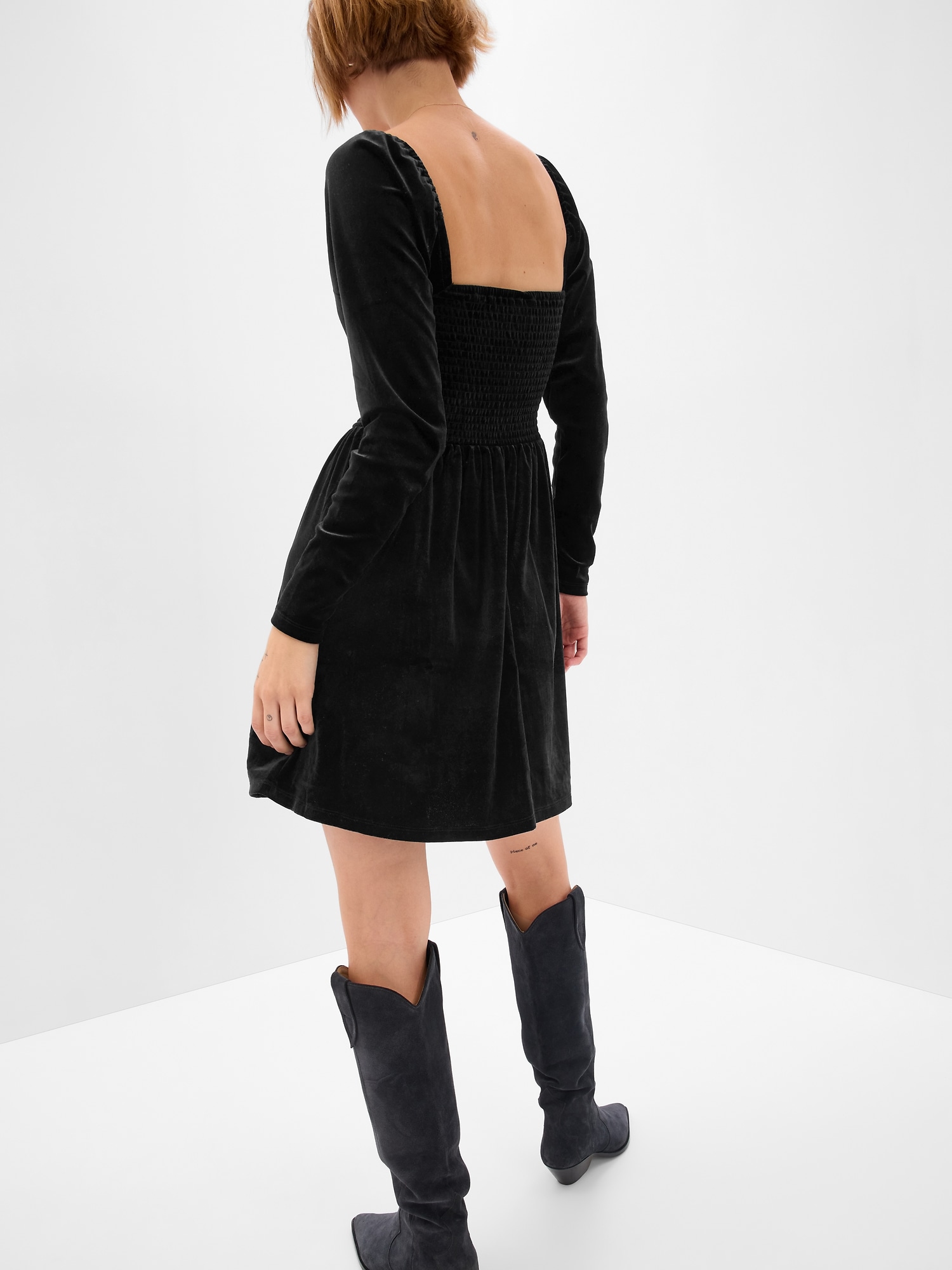 Gap velvet dresses deals