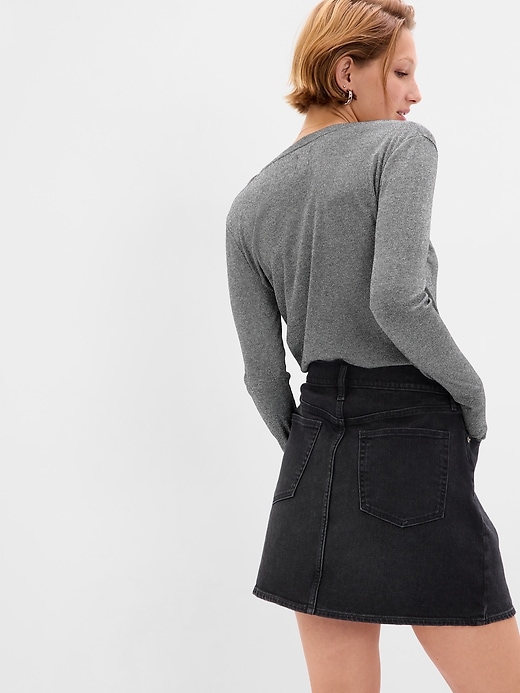 2 of 8 showing, with the color silver grey of product Metallic Rib T-Shirt