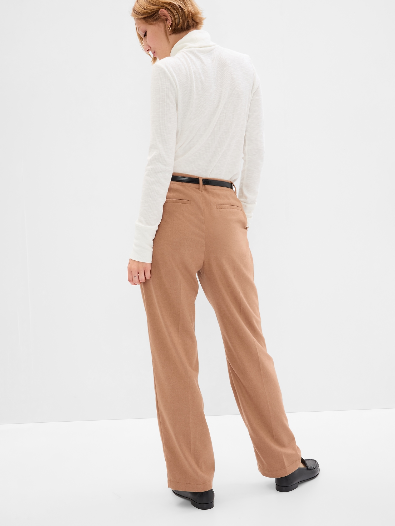 Gap pleated pants top