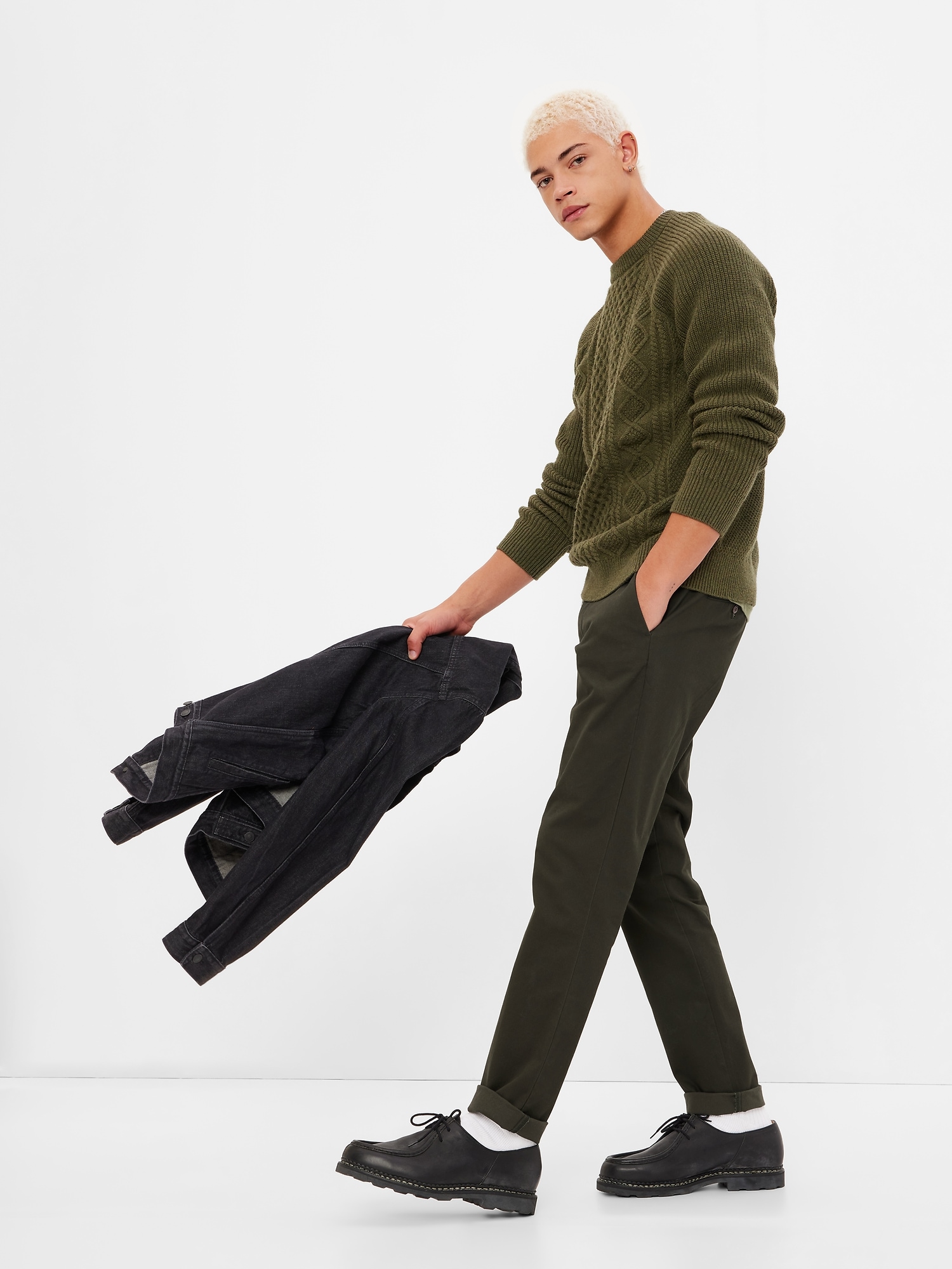 Gap Modern Khakis in Slim Fit with GapFlex green. 1