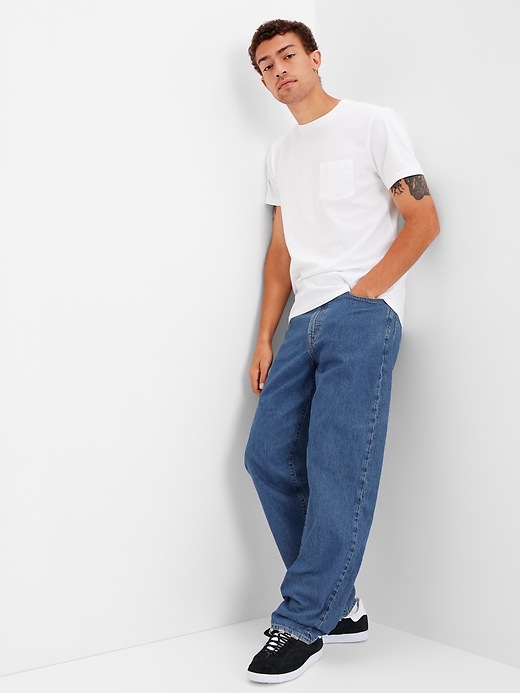 1 of 8 showing, with the color medium wash of product Baggy Jeans with Washwell