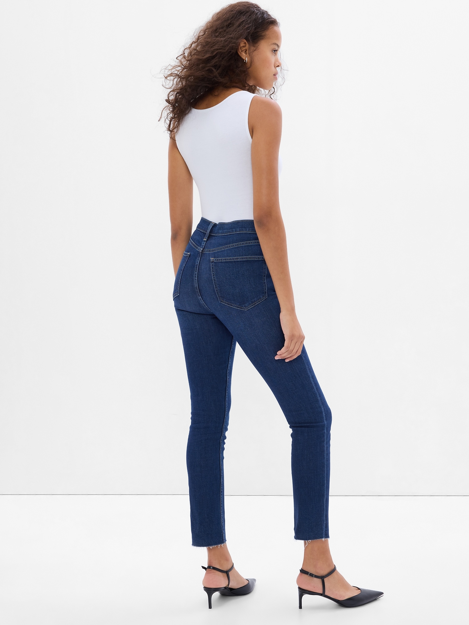 High Rise Vintage Slim Jeans with Washwell | Gap