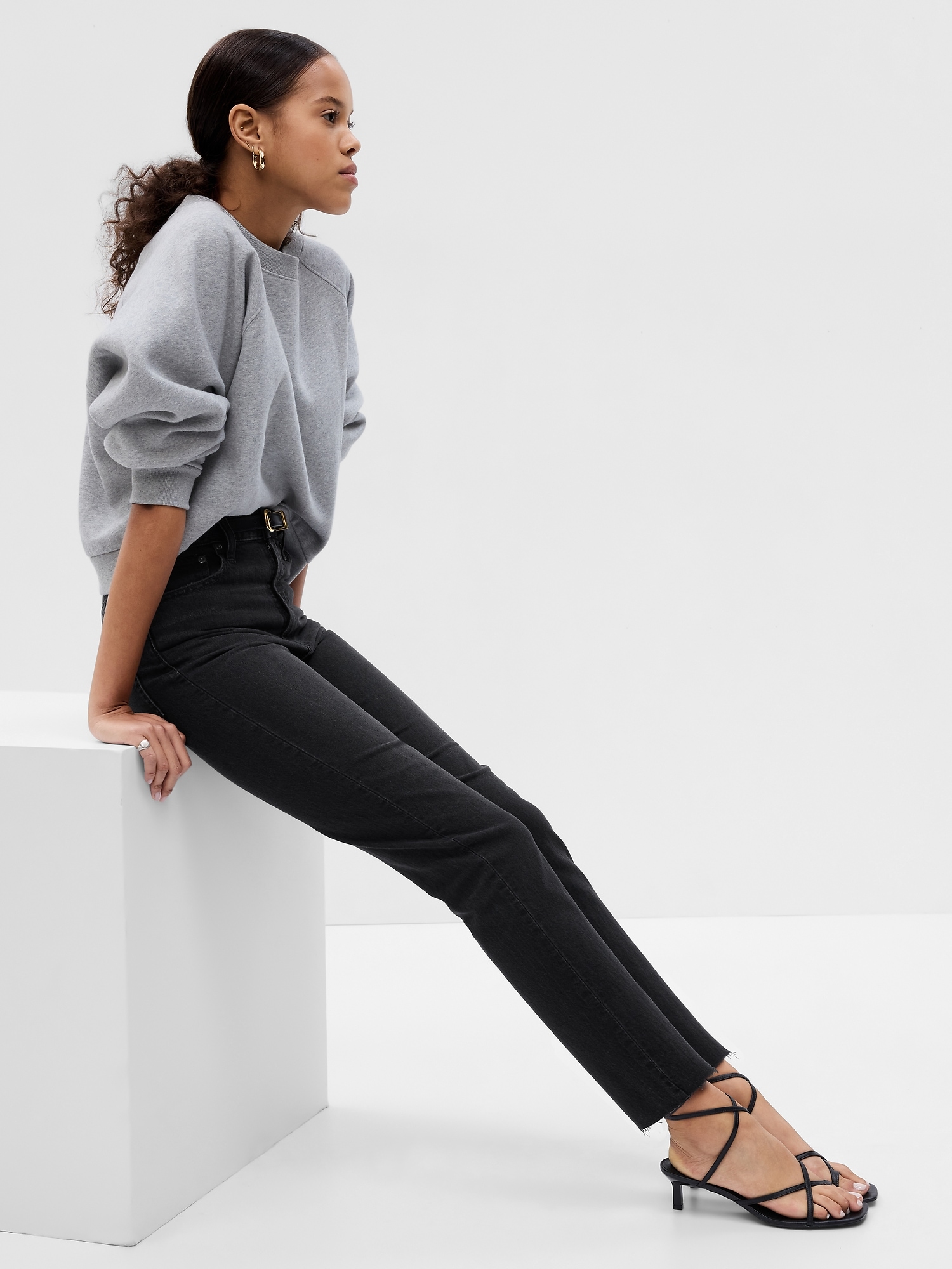 Gap Sky High Rise Cheeky Straight Jeans black. 1 Gap Sky High Rise Cheeky Straight Jeans black. 1