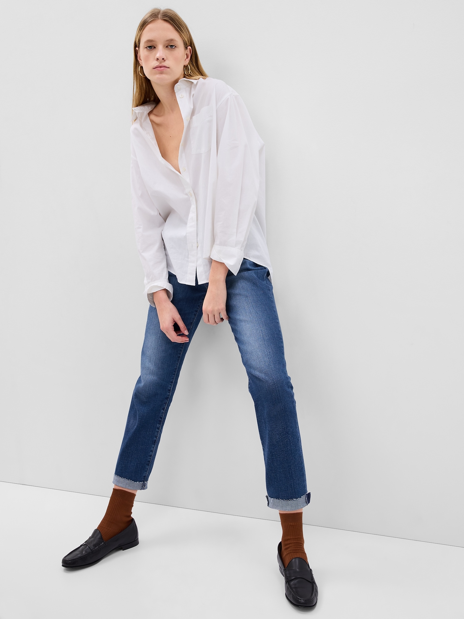 Mid Rise Girlfriend Jeans with Washwell | Gap