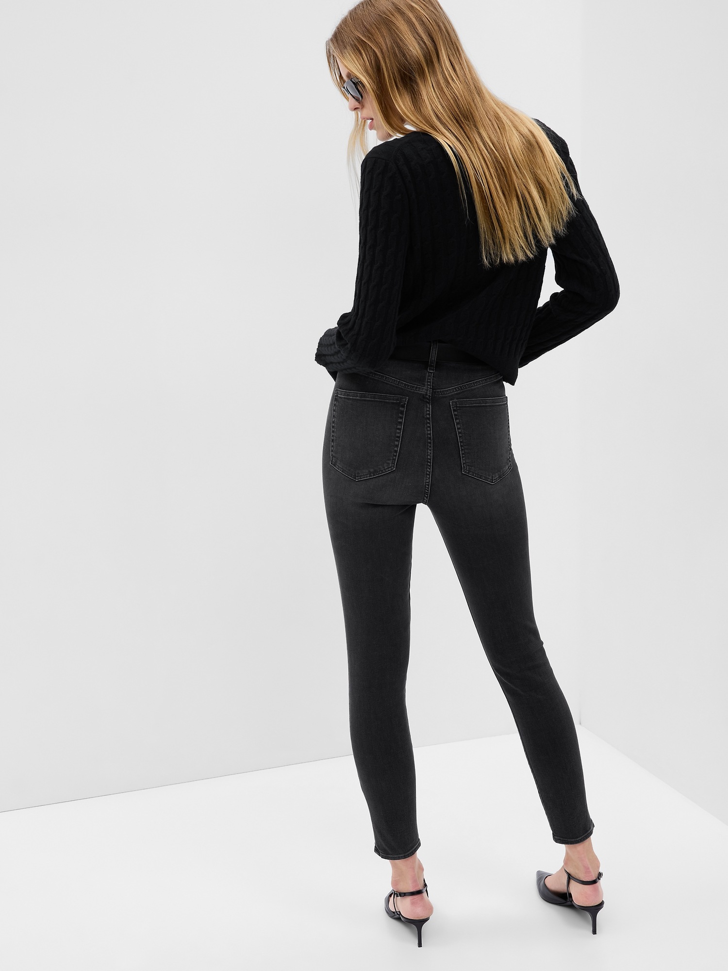 Женские джинсы Gap Sky High Rise True Skinny Jeans — фото 2