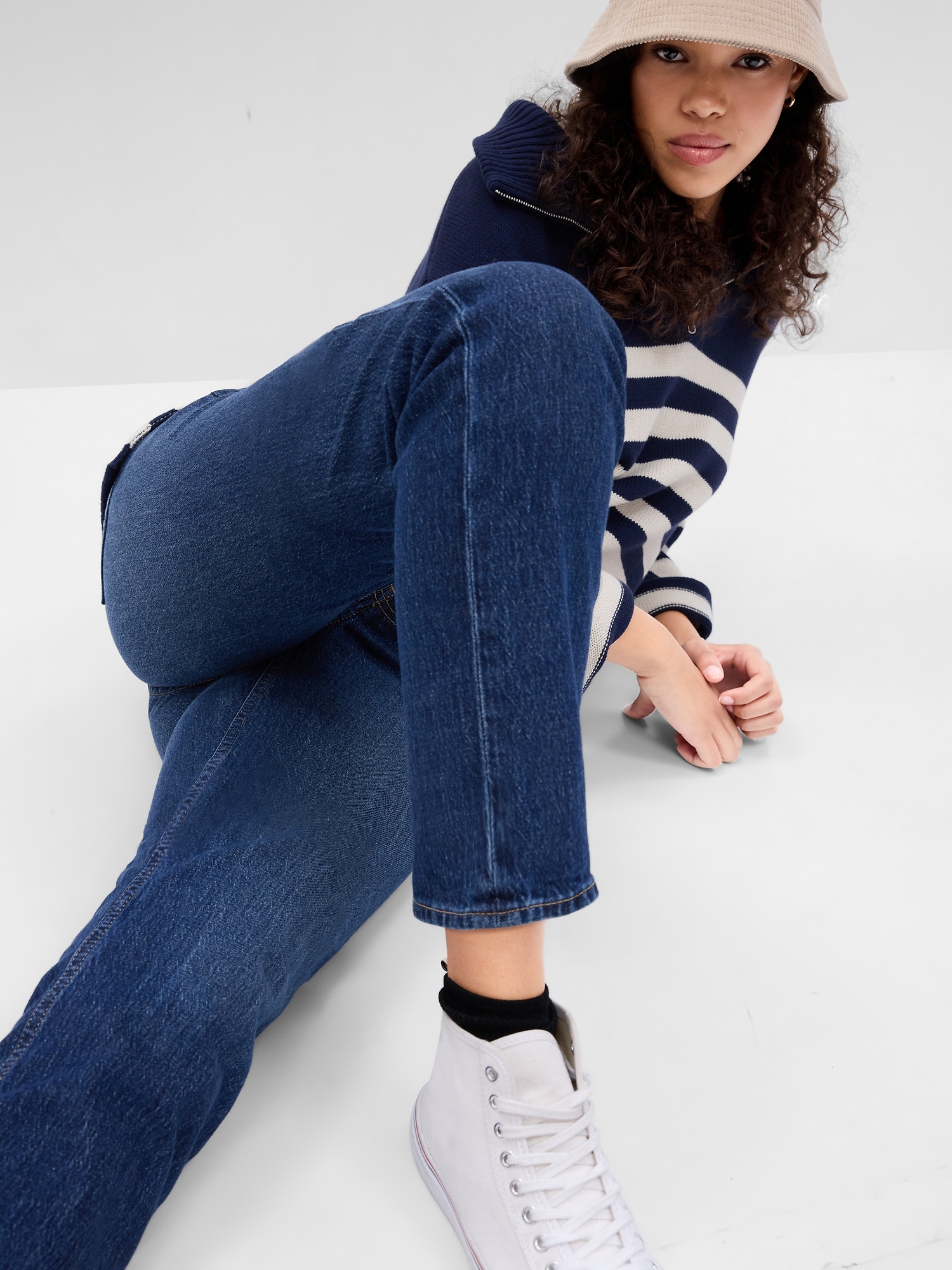 High Rise Cheeky Straight Jeans