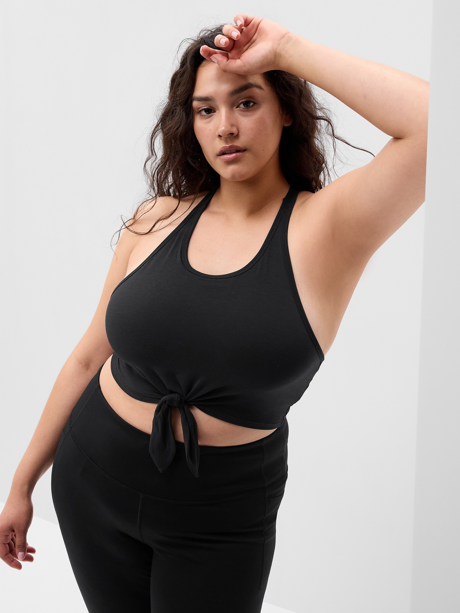 GapFit Breathe Tie-Front Cropped Brami