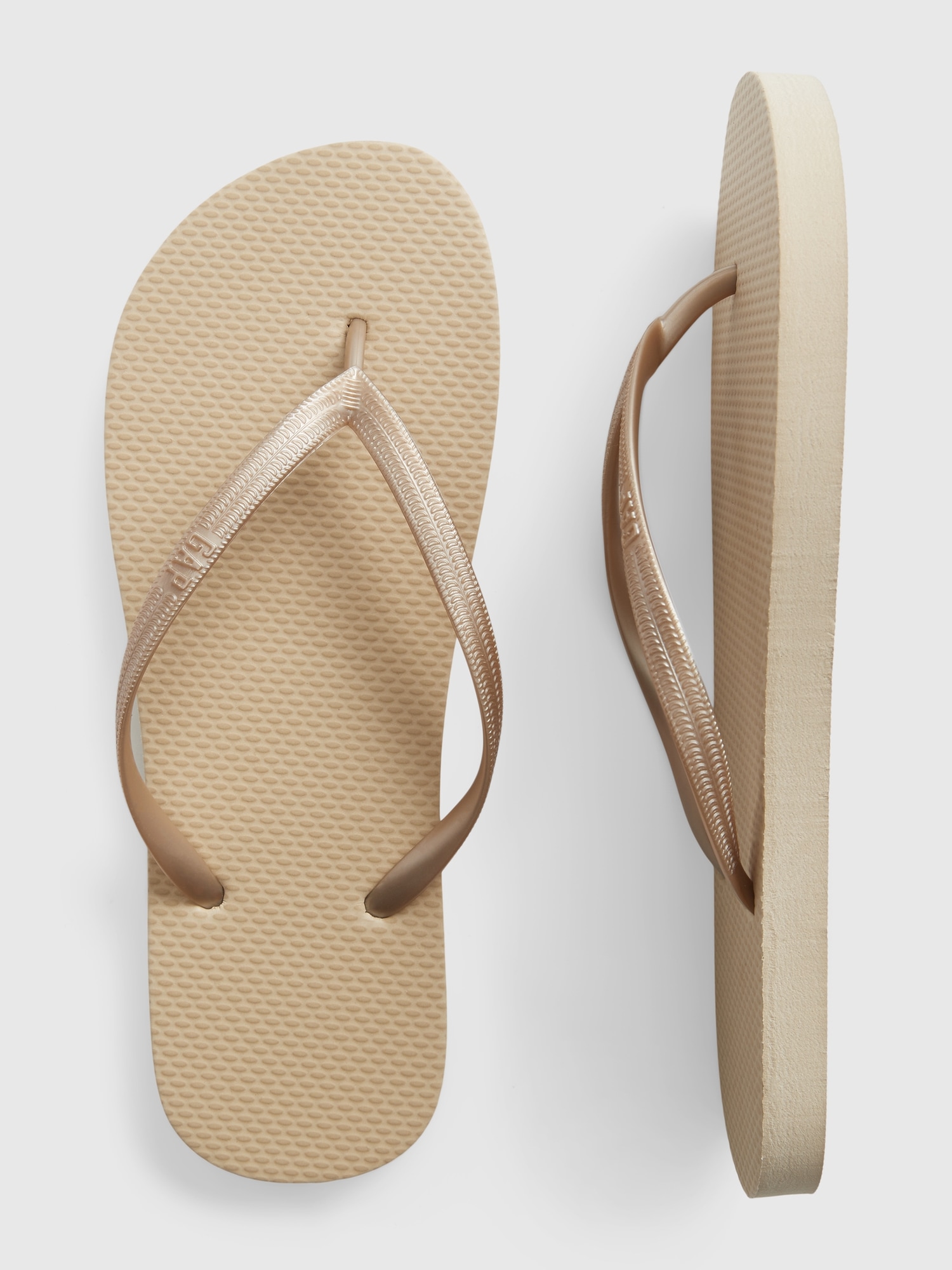 Gap Flip Flops brown. 1