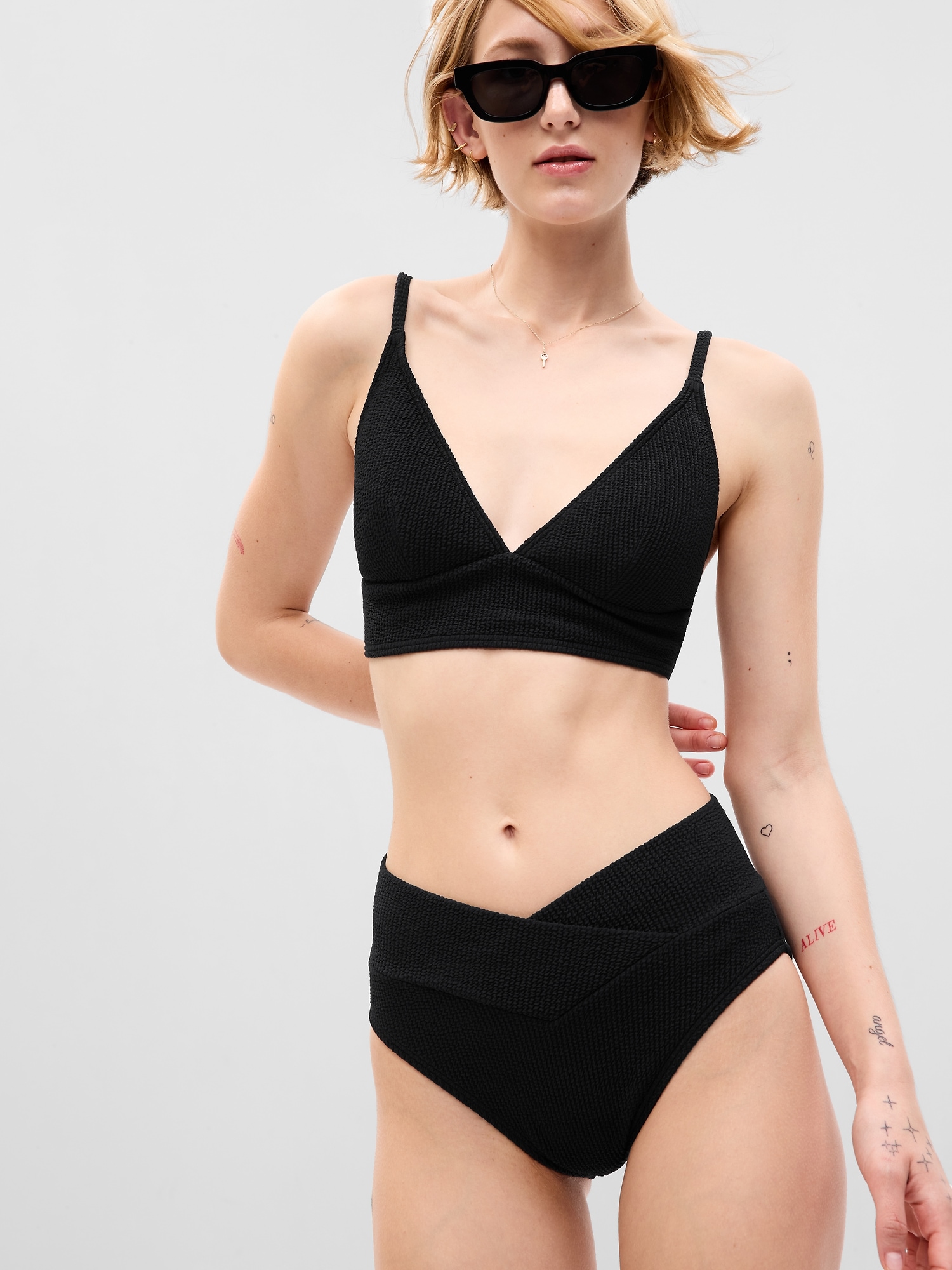 Gap Recycled Rib Crossover Bikini Bottom In Black